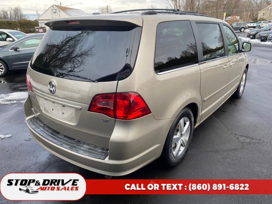 2009 Volkswagen Routan 4dr Wgn SE, available for sale in East Windsor, Connecticut | Stop & Drive Auto Sales. East Windsor, Connecticut 2009 Volkswagen Routan 4dr Wgn SE, available for sale in East Windsor, Connecticut | Stop & Drive Auto Sales. East Windsor, Connecticut