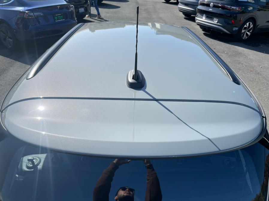2022 MINI Cooper SE Signature Trim, available for sale in Daly City, California | Green Light Auto Wholesale. Daly City, California 2022 MINI Cooper SE Signature Trim, available for sale in Daly City, California | Green Light Auto Wholesale. Daly City, California