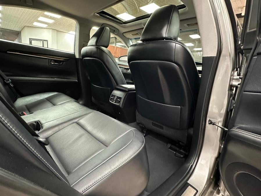 2016 Lexus ES 350 4dr Sdn, available for sale in Massapequa Park, New York | Power Motors East. Massapequa Park, New York 2016 Lexus ES 350 4dr Sdn, available for sale in Massapequa Park, New York | Power Motors East. Massapequa Park, New York