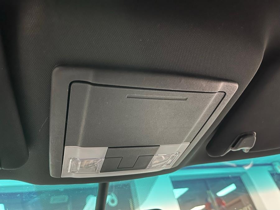 2016 Ford Explorer 4WD 4dr XLT, available for sale in Inwood, New York | 5 Towns Drive. Inwood, New York 2016 Ford Explorer 4WD 4dr XLT, available for sale in Inwood, New York | 5 Towns Drive. Inwood, New York