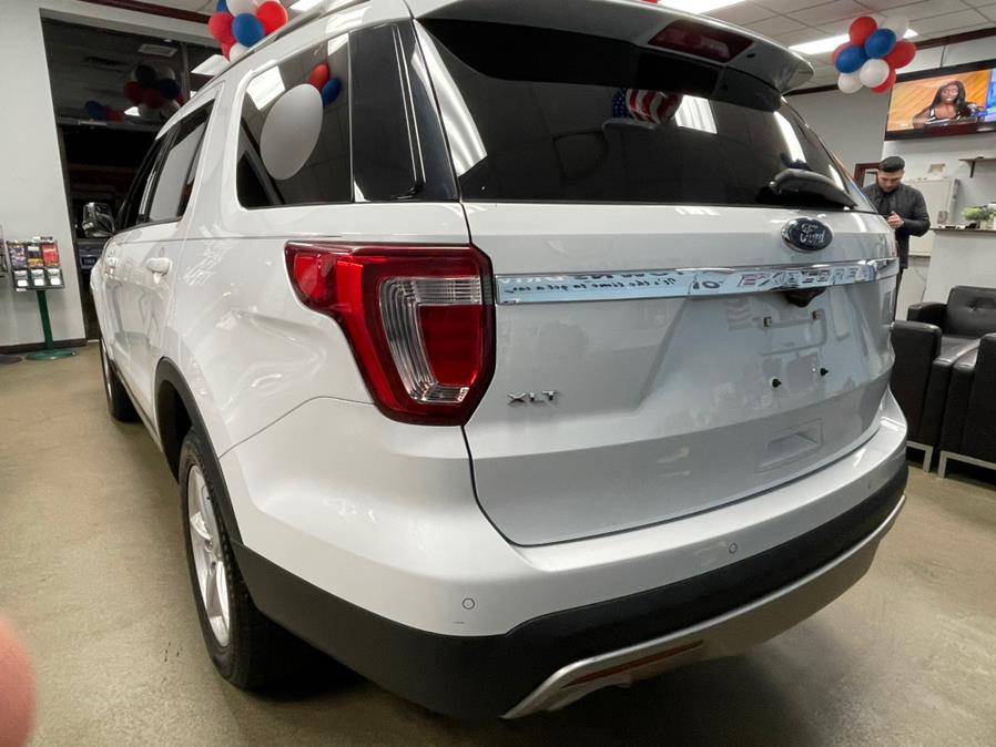 2016 Ford Explorer 4WD 4dr XLT, available for sale in Inwood, New York | 5 Towns Drive. Inwood, New York 2016 Ford Explorer 4WD 4dr XLT, available for sale in Inwood, New York | 5 Towns Drive. Inwood, New York