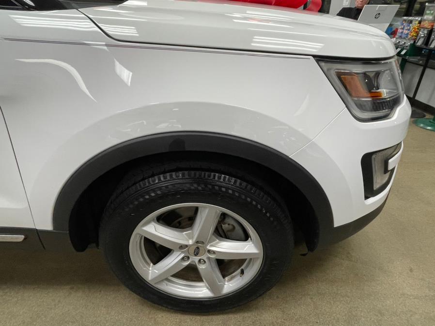2016 Ford Explorer 4WD 4dr XLT, available for sale in Inwood, New York | 5 Towns Drive. Inwood, New York 2016 Ford Explorer 4WD 4dr XLT, available for sale in Inwood, New York | 5 Towns Drive. Inwood, New York