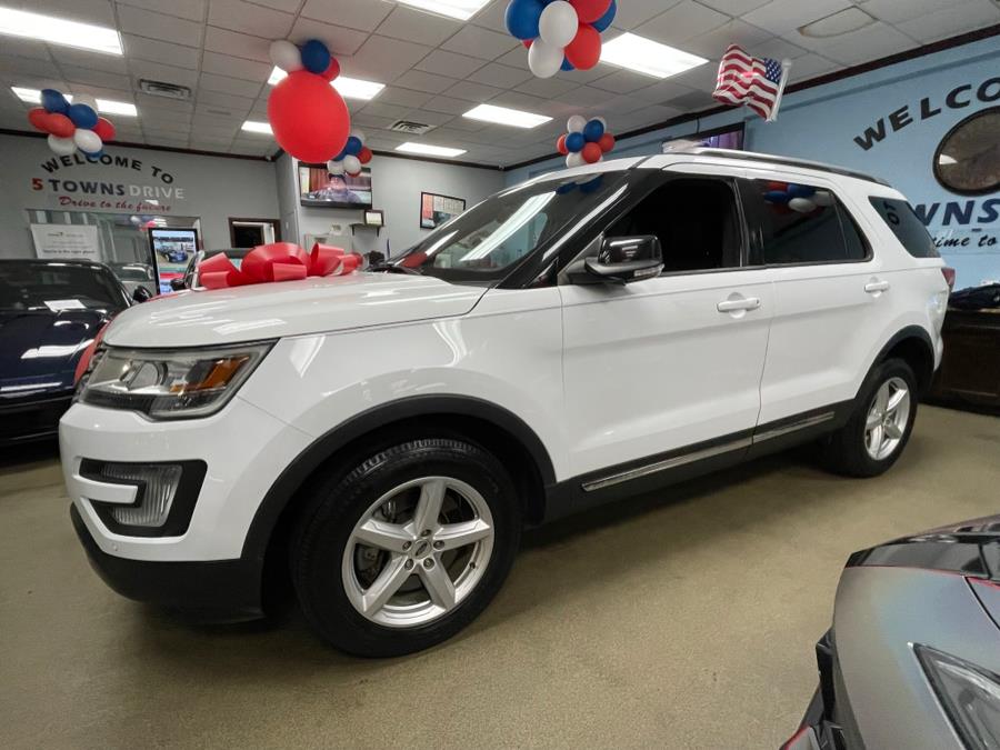 2016 Ford Explorer 4WD 4dr XLT, available for sale in Inwood, New York | 5 Towns Drive. Inwood, New York 2016 Ford Explorer 4WD 4dr XLT, available for sale in Inwood, New York | 5 Towns Drive. Inwood, New York