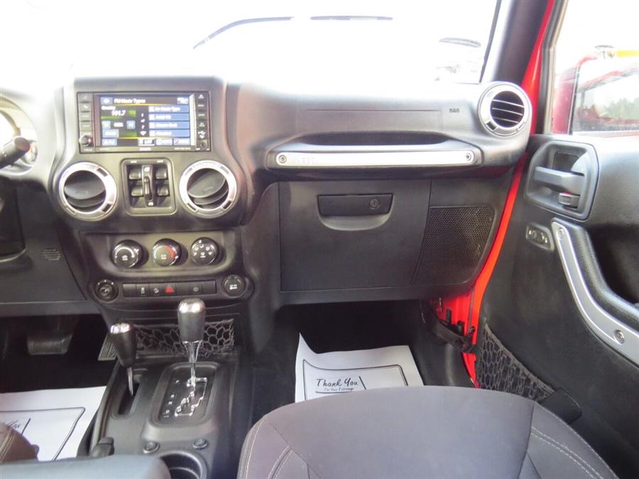 2015 Jeep Wrangler Unlimited Sahara 4x4 4dr SUV, available for sale in Auburn, Maine | Lake City Exports Inc. Auburn, Maine 2015 Jeep Wrangler Unlimited Sahara 4x4 4dr SUV, available for sale in Auburn, Maine | Lake City Exports Inc. Auburn, Maine