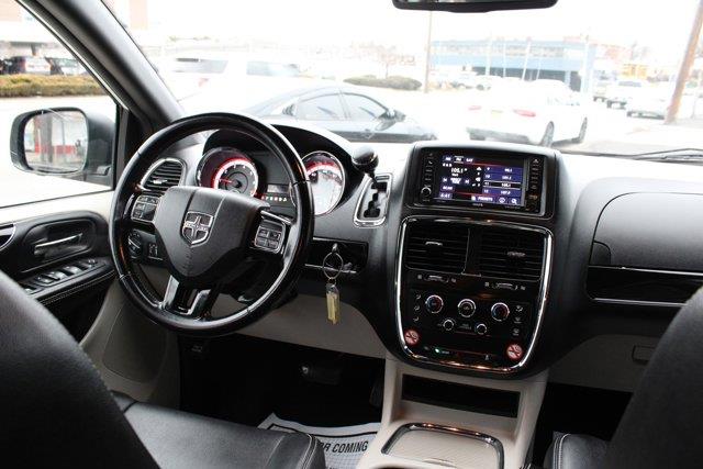 2020 Dodge Grand Caravan SXT, available for sale in Elmont, New York | NY Luxury Motors. Elmont, New York 2020 Dodge Grand Caravan SXT, available for sale in Elmont, New York | NY Luxury Motors. Elmont, New York