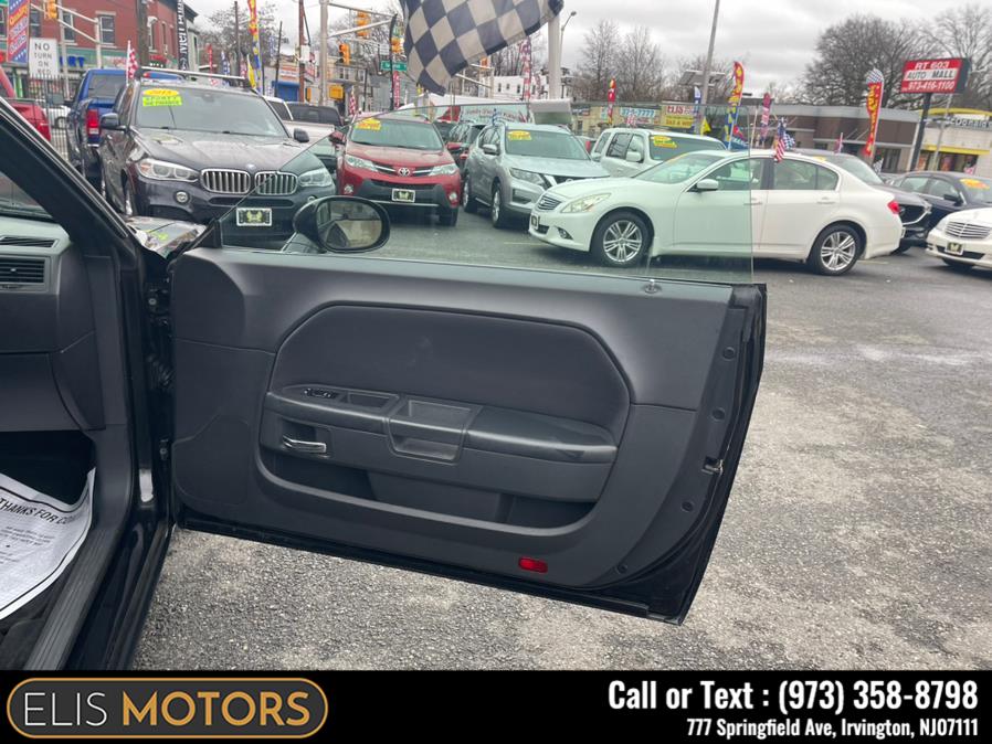 2010 Dodge Challenger 2dr Cpe SE, available for sale in Irvington, New Jersey | Elis Motors Corp. Irvington, New Jersey 2010 Dodge Challenger 2dr Cpe SE, available for sale in Irvington, New Jersey | Elis Motors Corp. Irvington, New Jersey