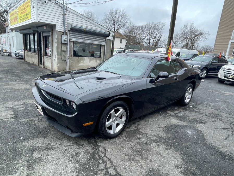 2010 Dodge Challenger 2dr Cpe SE, available for sale in Irvington, New Jersey | Elis Motors Corp. Irvington, New Jersey 2010 Dodge Challenger 2dr Cpe SE, available for sale in Irvington, New Jersey | Elis Motors Corp. Irvington, New Jersey