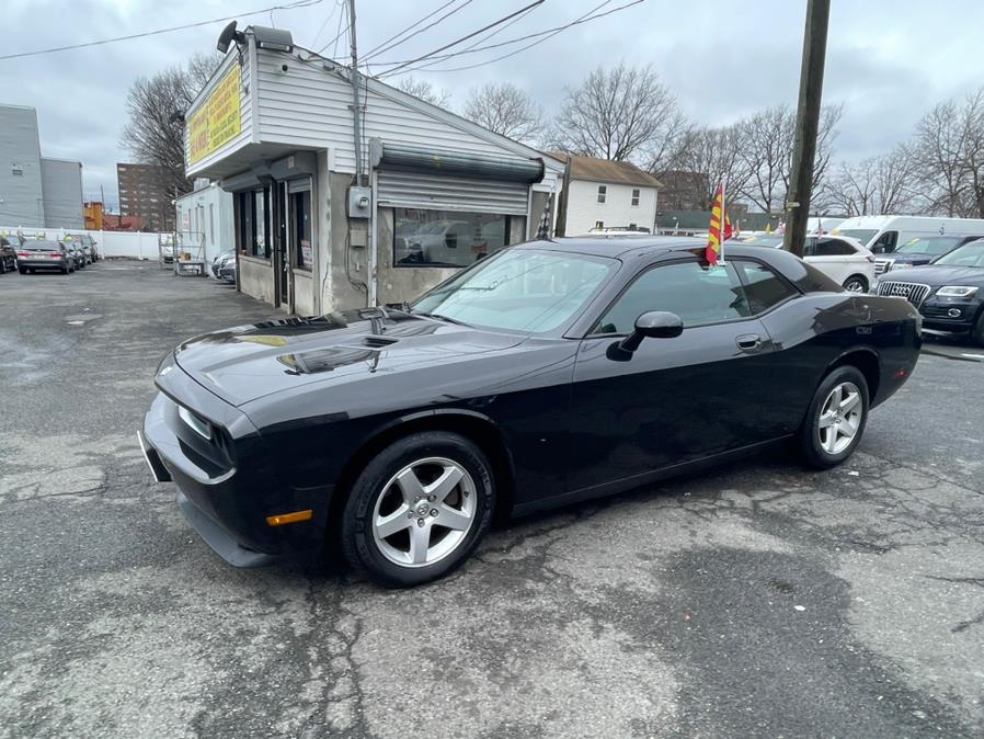 2010 Dodge Challenger 2dr Cpe SE, available for sale in Irvington, New Jersey | Elis Motors Corp. Irvington, New Jersey 2010 Dodge Challenger 2dr Cpe SE, available for sale in Irvington, New Jersey | Elis Motors Corp. Irvington, New Jersey