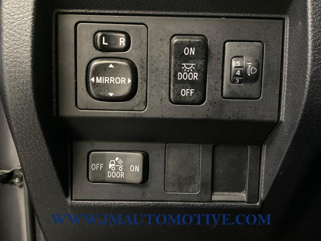 2016 Toyota Tundra Double Cab 5.7L V8 6-Spd AT SR5, available for sale in Naugatuck, Connecticut | J&M Automotive Sls&Svc LLC. Naugatuck, Connecticut 2016 Toyota Tundra Double Cab 5.7L V8 6-Spd AT SR5, available for sale in Naugatuck, Connecticut | J&M Automotive Sls&Svc LLC. Naugatuck, Connecticut