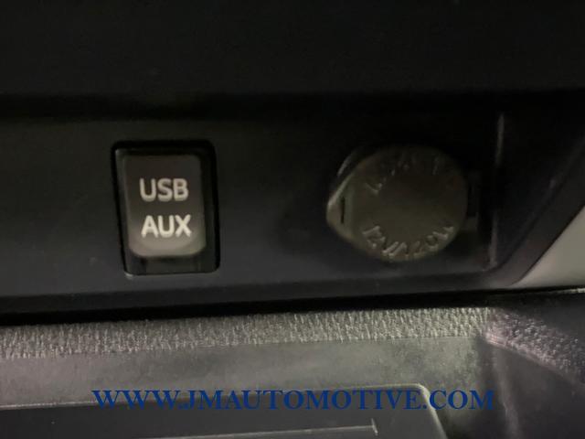 2016 Toyota Tundra Double Cab 5.7L V8 6-Spd AT SR5, available for sale in Naugatuck, Connecticut | J&M Automotive Sls&Svc LLC. Naugatuck, Connecticut 2016 Toyota Tundra Double Cab 5.7L V8 6-Spd AT SR5, available for sale in Naugatuck, Connecticut | J&M Automotive Sls&Svc LLC. Naugatuck, Connecticut