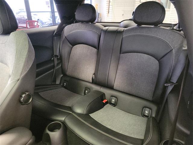 2017 Mini Cooper s Base, available for sale in Stratford, Connecticut | Wiz Leasing Inc. Stratford, Connecticut 2017 Mini Cooper s Base, available for sale in Stratford, Connecticut | Wiz Leasing Inc. Stratford, Connecticut