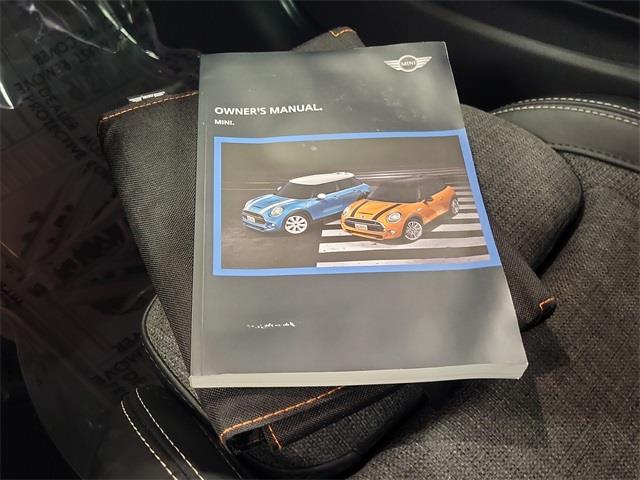 2017 Mini Cooper s Base, available for sale in Stratford, Connecticut | Wiz Leasing Inc. Stratford, Connecticut 2017 Mini Cooper s Base, available for sale in Stratford, Connecticut | Wiz Leasing Inc. Stratford, Connecticut