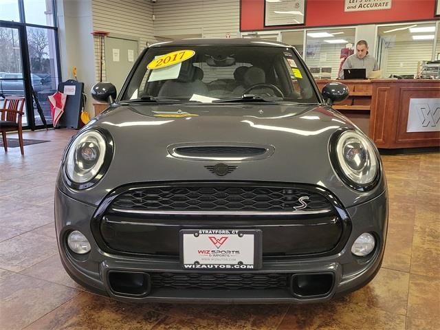 2017 Mini Cooper s Base, available for sale in Stratford, Connecticut | Wiz Leasing Inc. Stratford, Connecticut 2017 Mini Cooper s Base, available for sale in Stratford, Connecticut | Wiz Leasing Inc. Stratford, Connecticut