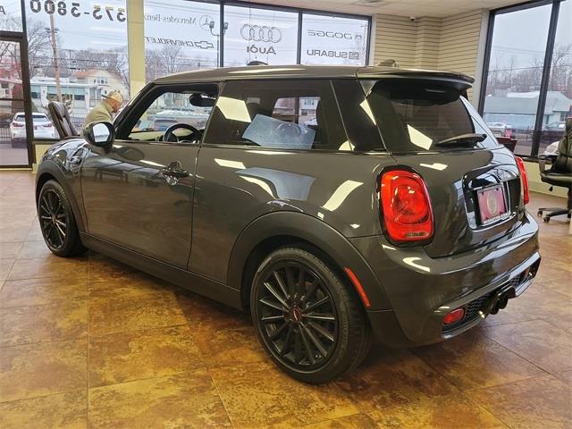 2017 Mini Cooper s Base, available for sale in Stratford, Connecticut | Wiz Leasing Inc. Stratford, Connecticut 2017 Mini Cooper s Base, available for sale in Stratford, Connecticut | Wiz Leasing Inc. Stratford, Connecticut