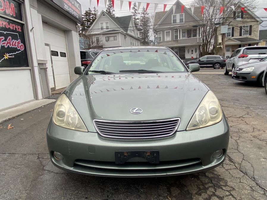 2005 Lexus ES 330 4dr Sdn, available for sale in Bridgeport, Connecticut | CT Auto. Bridgeport, Connecticut 2005 Lexus ES 330 4dr Sdn, available for sale in Bridgeport, Connecticut | CT Auto. Bridgeport, Connecticut