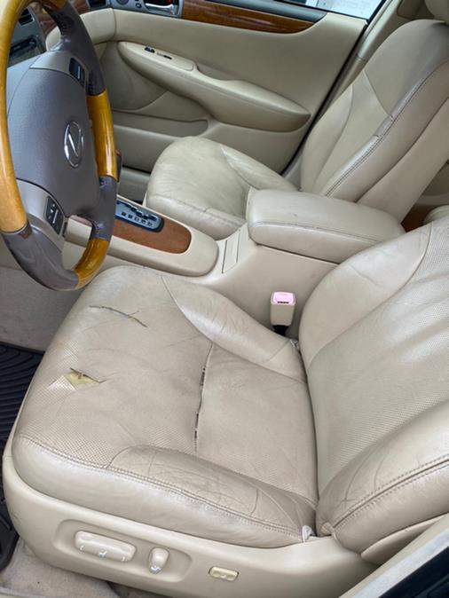 2005 Lexus ES 330 4dr Sdn, available for sale in Bridgeport, Connecticut | CT Auto. Bridgeport, Connecticut 2005 Lexus ES 330 4dr Sdn, available for sale in Bridgeport, Connecticut | CT Auto. Bridgeport, Connecticut