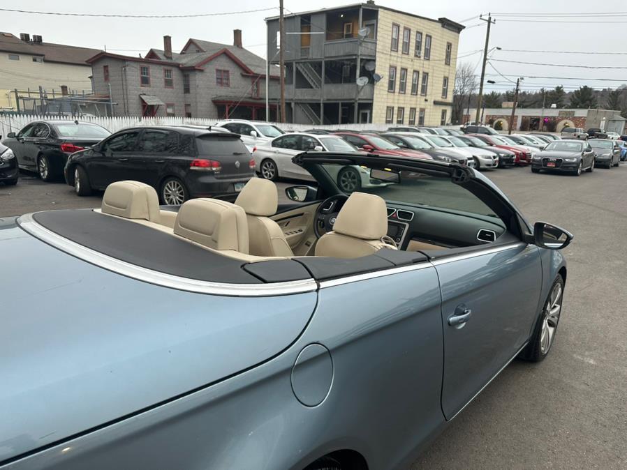 2013 Volkswagen Eos 2dr Conv Lux SULEV, available for sale in Waterbury, Connecticut | House of Cars LLC. Waterbury, Connecticut