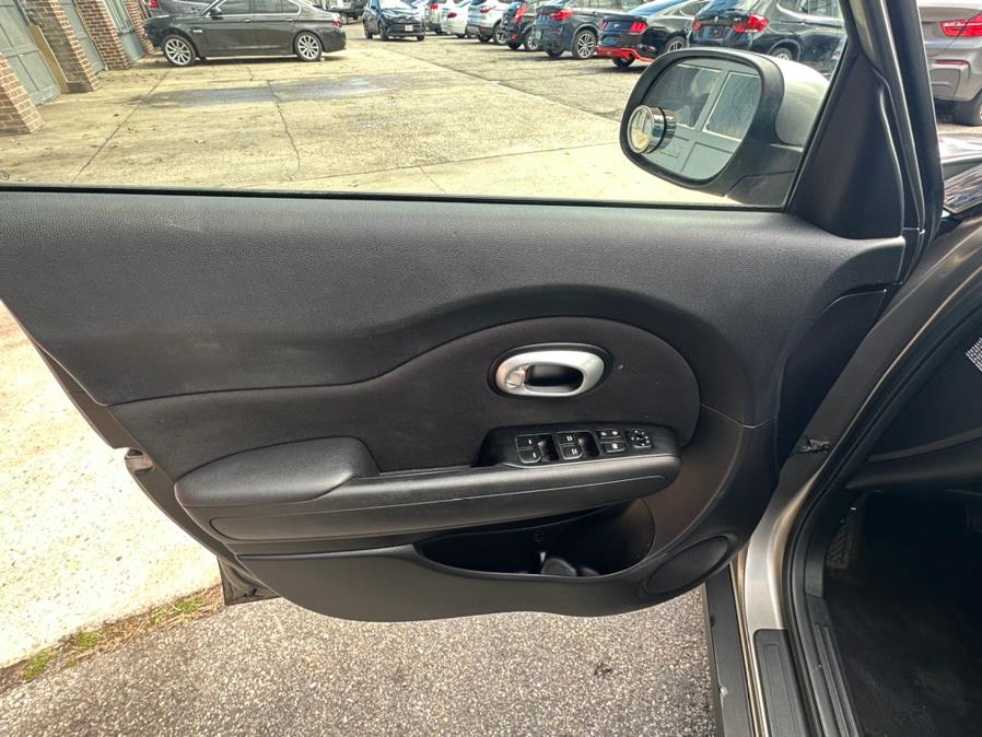 2014 Kia Soul 5dr Wgn Auto Base, available for sale in Danbury, Connecticut | Safe Used Auto Sales LLC. Danbury, Connecticut 2014 Kia Soul 5dr Wgn Auto Base, available for sale in Danbury, Connecticut | Safe Used Auto Sales LLC. Danbury, Connecticut