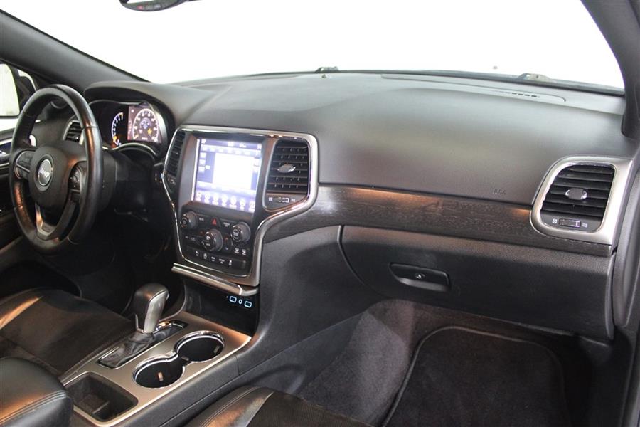 2018 Jeep Grand Cherokee LAREDO, available for sale in Paterson, New Jersey | Fast Track Motors. Paterson, New Jersey 2018 Jeep Grand Cherokee LAREDO, available for sale in Paterson, New Jersey | Fast Track Motors. Paterson, New Jersey