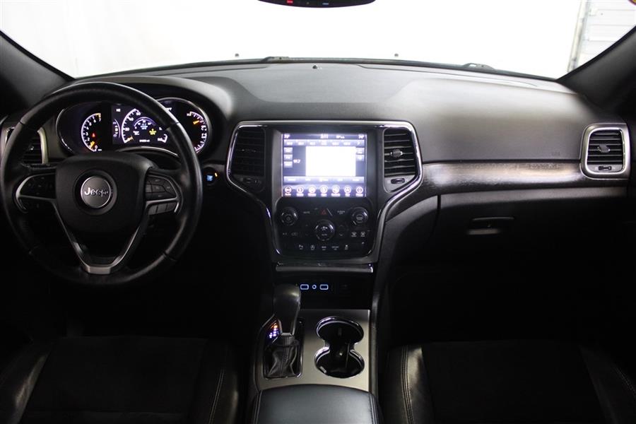 2018 Jeep Grand Cherokee LAREDO, available for sale in Paterson, New Jersey | Fast Track Motors. Paterson, New Jersey 2018 Jeep Grand Cherokee LAREDO, available for sale in Paterson, New Jersey | Fast Track Motors. Paterson, New Jersey