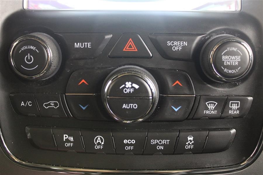 2018 Jeep Grand Cherokee LAREDO, available for sale in Paterson, New Jersey | Fast Track Motors. Paterson, New Jersey 2018 Jeep Grand Cherokee LAREDO, available for sale in Paterson, New Jersey | Fast Track Motors. Paterson, New Jersey
