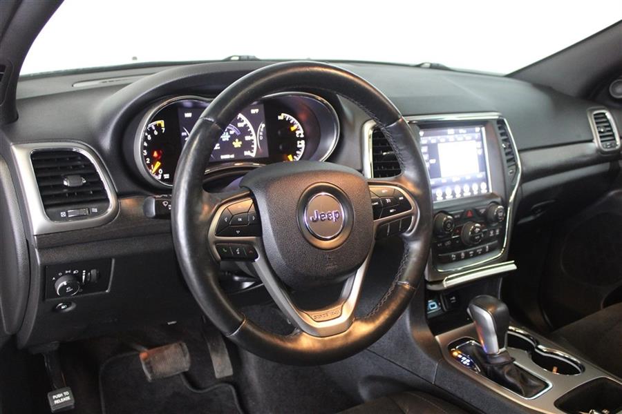 2018 Jeep Grand Cherokee LAREDO, available for sale in Paterson, New Jersey | Fast Track Motors. Paterson, New Jersey 2018 Jeep Grand Cherokee LAREDO, available for sale in Paterson, New Jersey | Fast Track Motors. Paterson, New Jersey