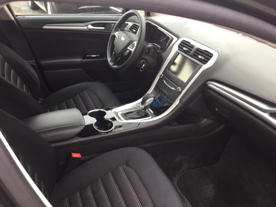 2015 Ford Fusion 4dr Sdn SE FWD, available for sale in Manchester, Connecticut | Liberty Motors. Manchester, Connecticut 2015 Ford Fusion 4dr Sdn SE FWD, available for sale in Manchester, Connecticut | Liberty Motors. Manchester, Connecticut