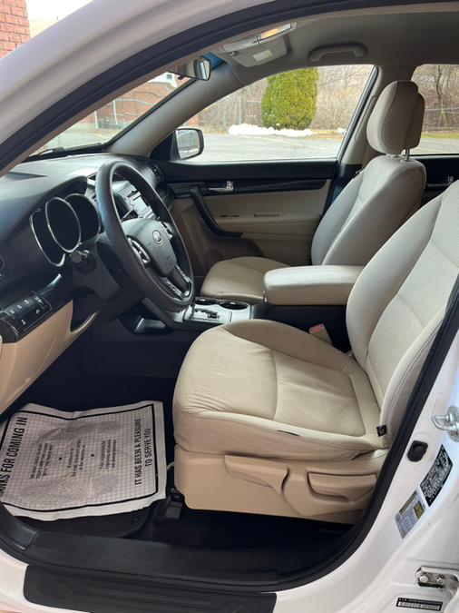 2012 Kia Sorento AWD 4dr V6 LX, available for sale in New Britain, Connecticut | Supreme Automotive. New Britain, Connecticut 2012 Kia Sorento AWD 4dr V6 LX, available for sale in New Britain, Connecticut | Supreme Automotive. New Britain, Connecticut
