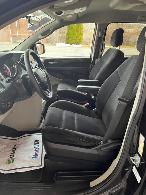 2014 Dodge Grand Caravan 4dr Wgn American Value Pkg, available for sale in New Britain, Connecticut | Supreme Automotive. New Britain, Connecticut 2014 Dodge Grand Caravan 4dr Wgn American Value Pkg, available for sale in New Britain, Connecticut | Supreme Automotive. New Britain, Connecticut
