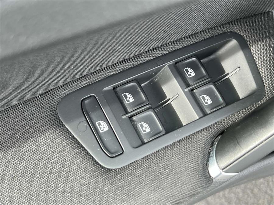 2019 Volkswagen Golf Sportwagen S, available for sale in Wantagh, New York | Wantagh Certified. Wantagh, New York 2019 Volkswagen Golf Sportwagen S, available for sale in Wantagh, New York | Wantagh Certified. Wantagh, New York