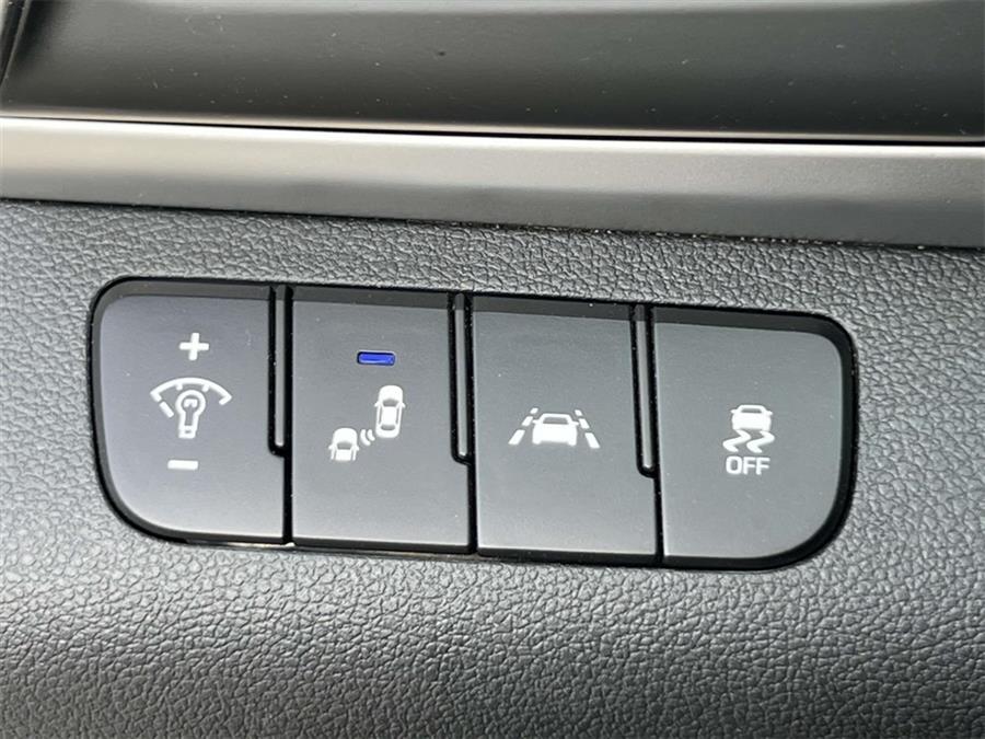 2020 Hyundai Elantra SEL, available for sale in Wantagh, New York | Wantagh Certified. Wantagh, New York 2020 Hyundai Elantra SEL, available for sale in Wantagh, New York | Wantagh Certified. Wantagh, New York