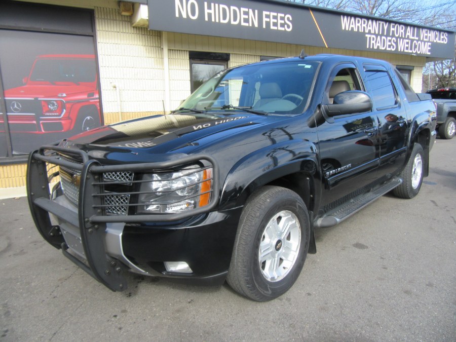 2010 Chevrolet Avalanche 4WD Crew Cab LT, available for sale in Little Ferry, New Jersey | Royalty Auto Sales. Little Ferry, New Jersey 2010 Chevrolet Avalanche 4WD Crew Cab LT, available for sale in Little Ferry, New Jersey | Royalty Auto Sales. Little Ferry, New Jersey