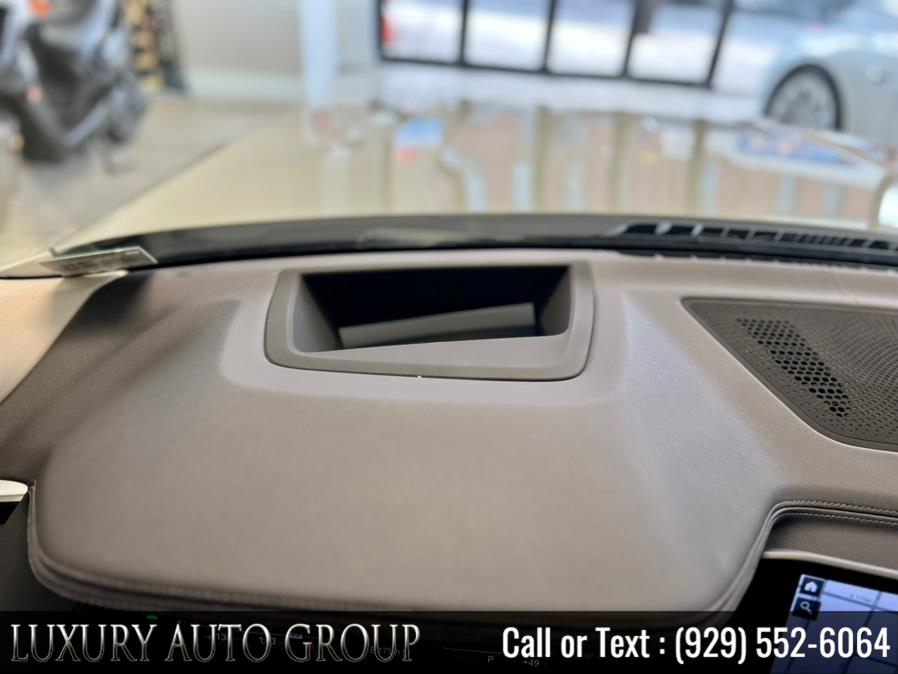 2020 BMW X7 xDrive40i Sports Activity Vehicle, available for sale in Bronx, New York | Luxury Auto Group. Bronx, New York 2020 BMW X7 xDrive40i Sports Activity Vehicle, available for sale in Bronx, New York | Luxury Auto Group. Bronx, New York