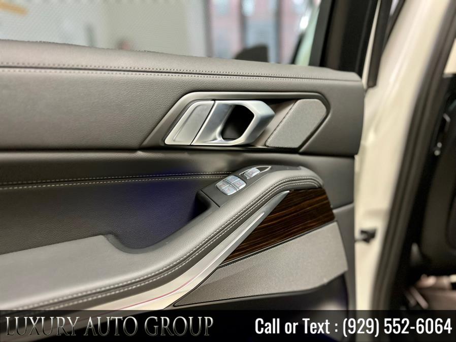 2020 BMW X7 xDrive40i Sports Activity Vehicle, available for sale in Bronx, New York | Luxury Auto Group. Bronx, New York 2020 BMW X7 xDrive40i Sports Activity Vehicle, available for sale in Bronx, New York | Luxury Auto Group. Bronx, New York