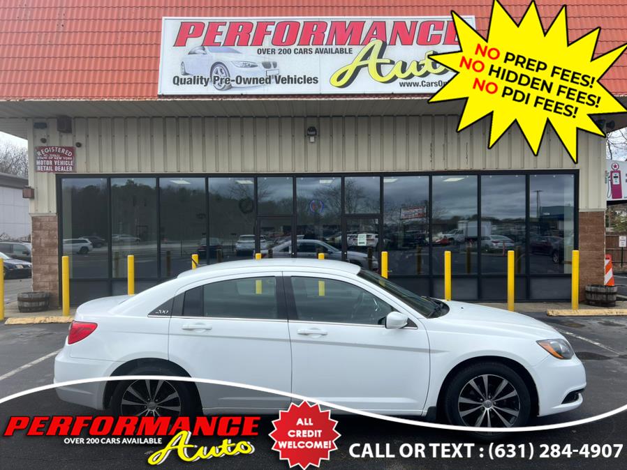 2014 Chrysler 200 4dr Sdn Limited, available for sale in Bohemia, New York | Performance Auto Inc. Bohemia, New York 2014 Chrysler 200 4dr Sdn Limited, available for sale in Bohemia, New York | Performance Auto Inc. Bohemia, New York