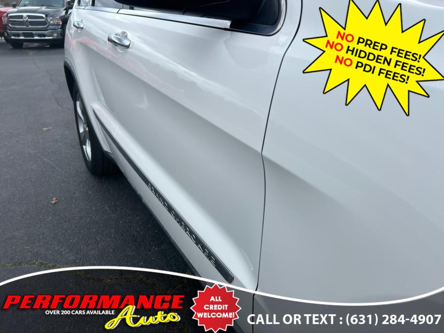 2011 Jeep Grand Cherokee 4WD 4dr Overland, available for sale in Bohemia, New York | Performance Auto Inc. Bohemia, New York 2011 Jeep Grand Cherokee 4WD 4dr Overland, available for sale in Bohemia, New York | Performance Auto Inc. Bohemia, New York