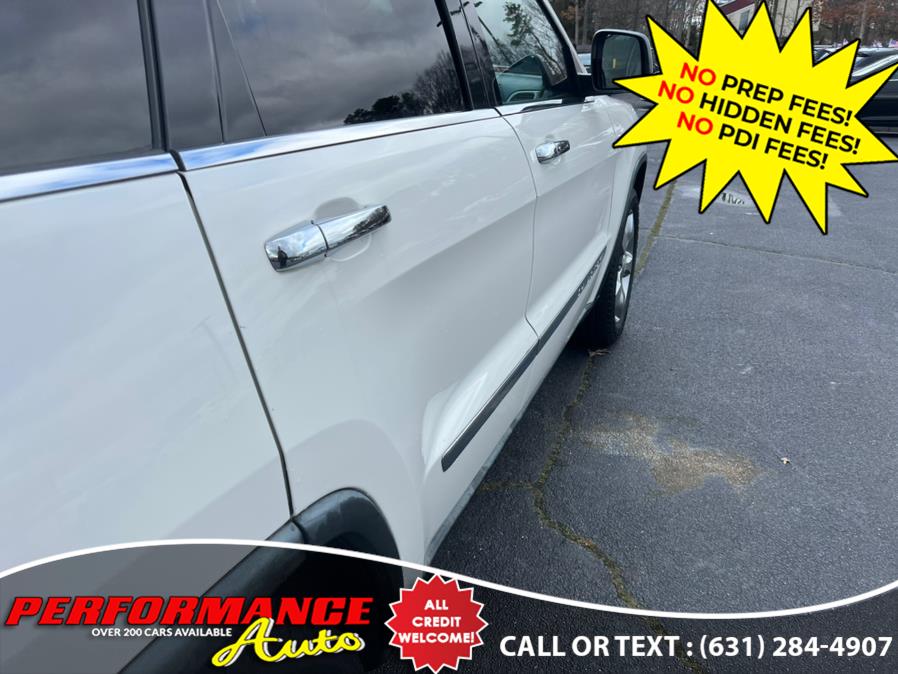 2011 Jeep Grand Cherokee 4WD 4dr Overland, available for sale in Bohemia, New York | Performance Auto Inc. Bohemia, New York 2011 Jeep Grand Cherokee 4WD 4dr Overland, available for sale in Bohemia, New York | Performance Auto Inc. Bohemia, New York
