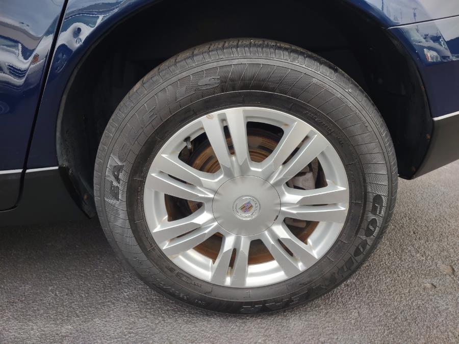 2011 Cadillac SRX AWD 4dr Luxury Collection, available for sale in Wantagh, New York | Alpine Motors Inc. Wantagh, New York 2011 Cadillac SRX AWD 4dr Luxury Collection, available for sale in Wantagh, New York | Alpine Motors Inc. Wantagh, New York