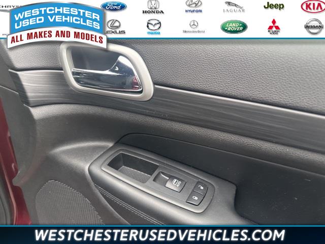 2019 Jeep Grand Cherokee Laredo E, available for sale in White Plains, New York | Westchester Used Vehicles. White Plains, New York 2019 Jeep Grand Cherokee Laredo E, available for sale in White Plains, New York | Westchester Used Vehicles. White Plains, New York