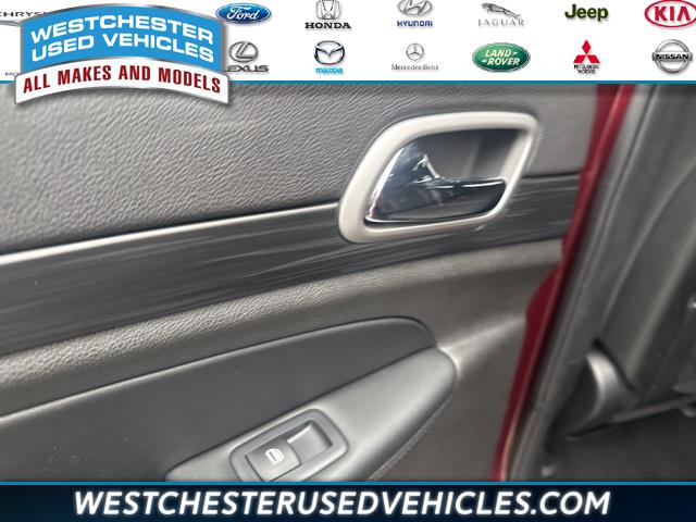 2019 Jeep Grand Cherokee Laredo E, available for sale in White Plains, New York | Westchester Used Vehicles. White Plains, New York 2019 Jeep Grand Cherokee Laredo E, available for sale in White Plains, New York | Westchester Used Vehicles. White Plains, New York