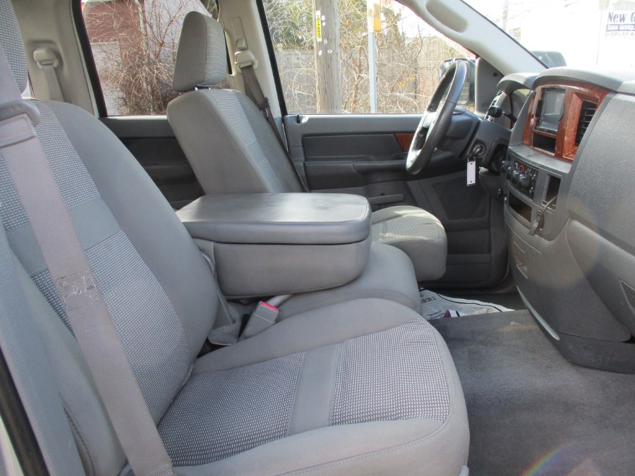 2006 Dodge Ram 1500 4dr Quad Cab 140.5 4WD SLT, available for sale in West Babylon, New York | New Gen Auto Group. West Babylon, New York 2006 Dodge Ram 1500 4dr Quad Cab 140.5 4WD SLT, available for sale in West Babylon, New York | New Gen Auto Group. West Babylon, New York