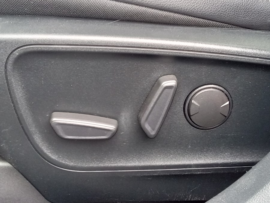 2020 Ford Escape SEL AWD, available for sale in Irvington, New Jersey | NJ Used Cars Center. Irvington, New Jersey 2020 Ford Escape SEL AWD, available for sale in Irvington, New Jersey | NJ Used Cars Center. Irvington, New Jersey