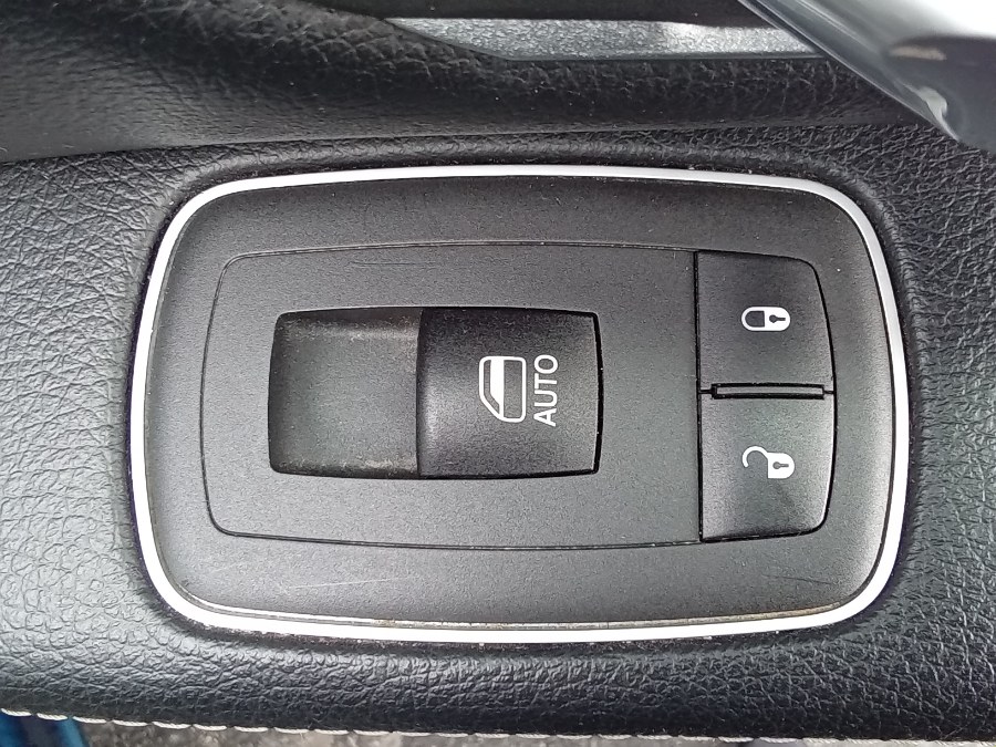 2020 Ram 1500 Laramie 4x4 Quad Cab 6''4" Box, available for sale in Irvington, New Jersey | NJ Used Cars Center. Irvington, New Jersey 2020 Ram 1500 Laramie 4x4 Quad Cab 6''4" Box, available for sale in Irvington, New Jersey | NJ Used Cars Center. Irvington, New Jersey