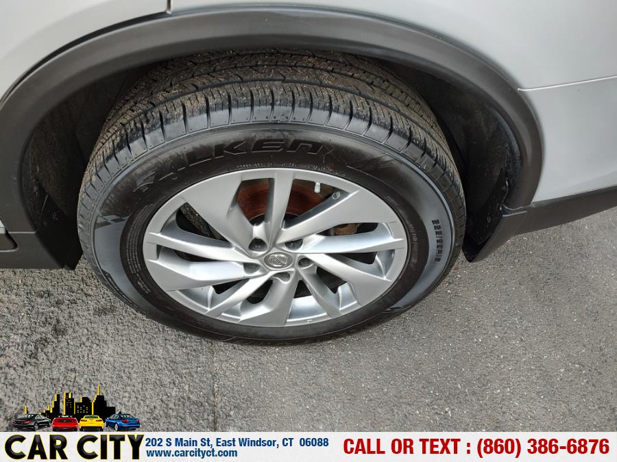2015 Nissan Rogue AWD 4dr SV, available for sale in East Windsor, Connecticut | Car City LLC. East Windsor, Connecticut 2015 Nissan Rogue AWD 4dr SV, available for sale in East Windsor, Connecticut | Car City LLC. East Windsor, Connecticut