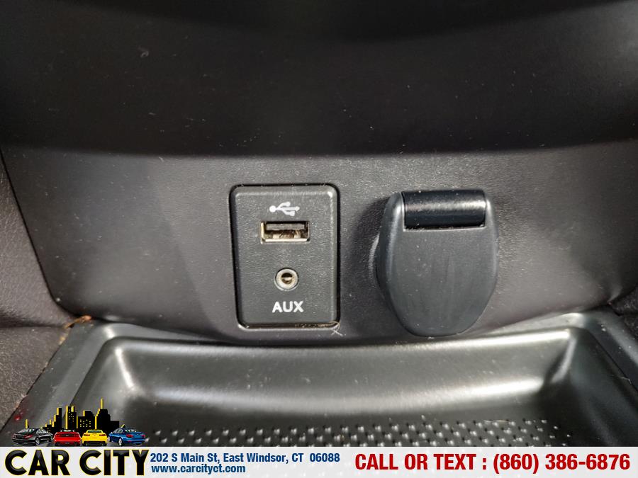 2015 Nissan Rogue AWD 4dr SV, available for sale in East Windsor, Connecticut | Car City LLC. East Windsor, Connecticut 2015 Nissan Rogue AWD 4dr SV, available for sale in East Windsor, Connecticut | Car City LLC. East Windsor, Connecticut