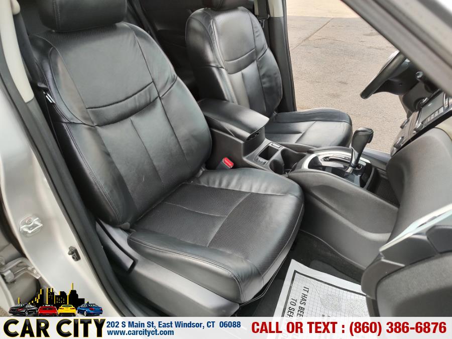 2015 Nissan Rogue AWD 4dr SV, available for sale in East Windsor, Connecticut | Car City LLC. East Windsor, Connecticut 2015 Nissan Rogue AWD 4dr SV, available for sale in East Windsor, Connecticut | Car City LLC. East Windsor, Connecticut