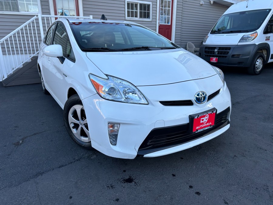 2015 Toyota Prius 5dr HB Two (Natl), available for sale in Paterson, New Jersey | DZ Automall. Paterson, New Jersey 2015 Toyota Prius 5dr HB Two (Natl), available for sale in Paterson, New Jersey | DZ Automall. Paterson, New Jersey