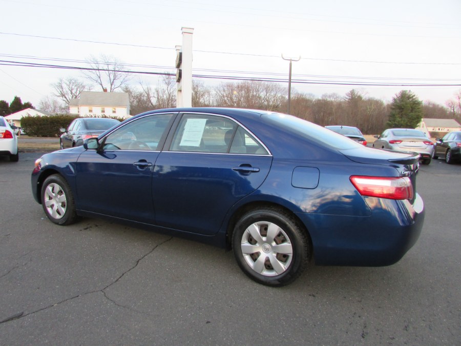 2007 Toyota Camry 4dr Sdn I4 Auto LE (Natl), available for sale in East Windsor, Connecticut | United Auto Sales of E Windsor, Inc. East Windsor, Connecticut 2007 Toyota Camry 4dr Sdn I4 Auto LE (Natl), available for sale in East Windsor, Connecticut | United Auto Sales of E Windsor, Inc. East Windsor, Connecticut