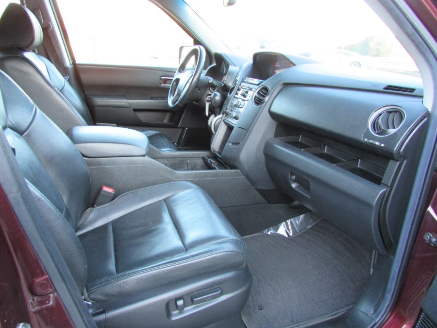2012 Honda Pilot 4WD 4dr EX-L, available for sale in East Windsor, Connecticut | United Auto Sales of E Windsor, Inc. East Windsor, Connecticut 2012 Honda Pilot 4WD 4dr EX-L, available for sale in East Windsor, Connecticut | United Auto Sales of E Windsor, Inc. East Windsor, Connecticut