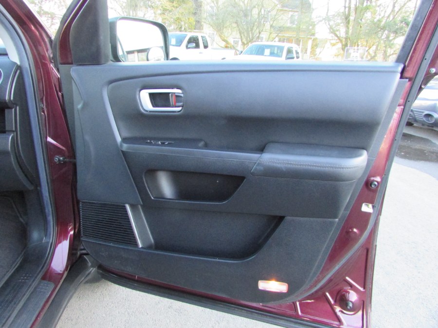 2012 Honda Pilot 4WD 4dr EX-L, available for sale in East Windsor, Connecticut | United Auto Sales of E Windsor, Inc. East Windsor, Connecticut 2012 Honda Pilot 4WD 4dr EX-L, available for sale in East Windsor, Connecticut | United Auto Sales of E Windsor, Inc. East Windsor, Connecticut